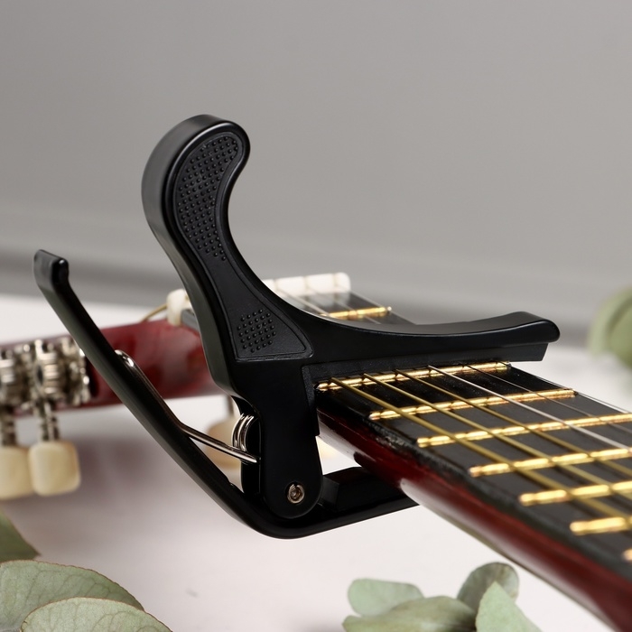 Каподастр для гитары Music Life черный Каподастр для гитары Music Life черный