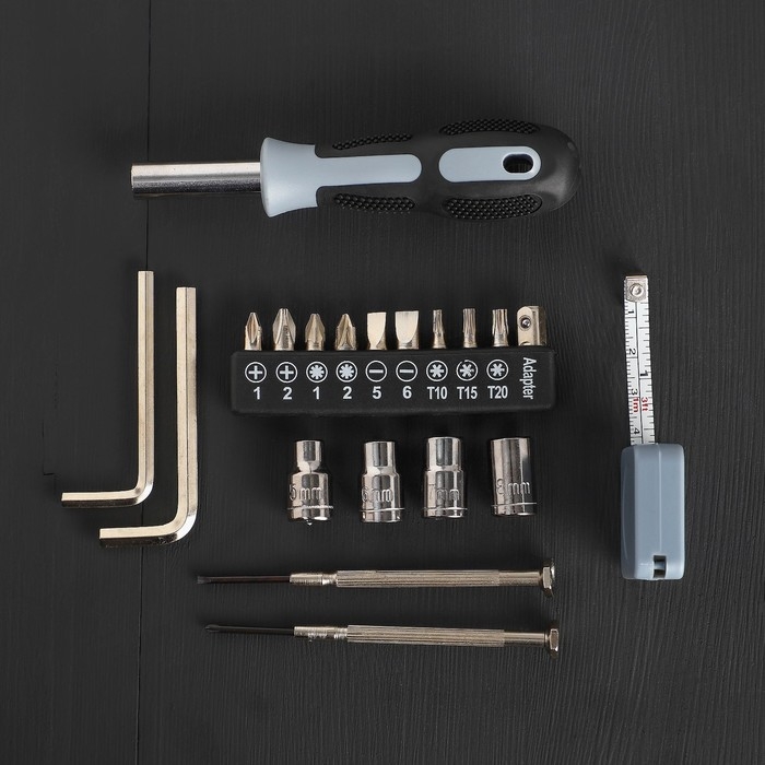 Набор инструментов в гантеле Golden Man, 20 предметов Набор инструментов в гантеле Golden Man, 20 предметов