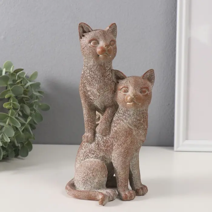 Фигурка полистоун &laquo;Две кошечки&raquo;, беж, 11.5&times;10.8&times;22.5 см