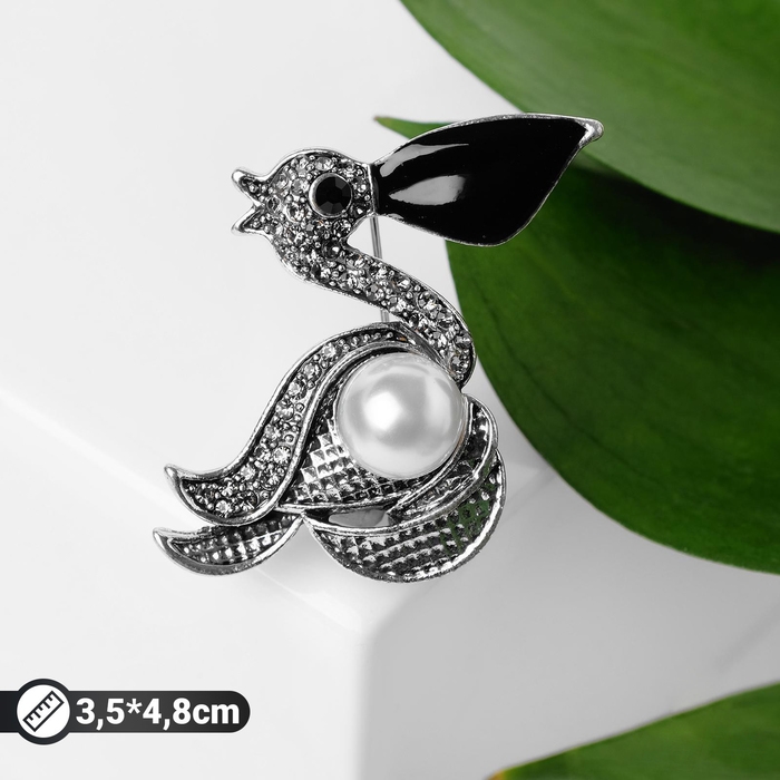 Брошь «Пеликан» с жемчужиной, цвет чёрно-белый в чернёном серебре Брошь «Пеликан» с жемчужиной, цвет чёрно-белый в чернёном серебре