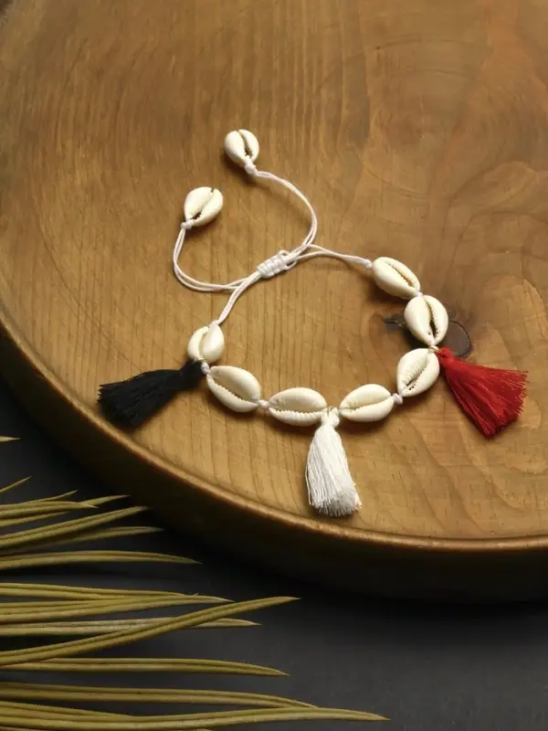 Браслет на нити &laquo;Ракушка и Кисти&raquo;, d=7 см, МИКС в золоте