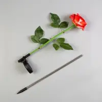 Садовый светильник &laquo;Роза красная&raquo;, уличный, на солнечной батарее, 75 см, 1 LED, свечение белое