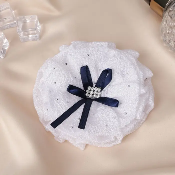 Бант для волос на резинке &laquo;Школьница&raquo;, капельки синий бант, d=11 см, сине-белый