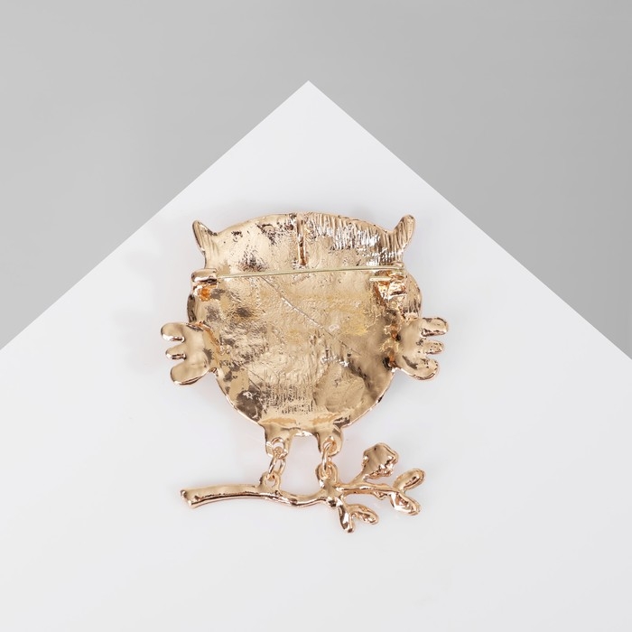 Брошь мультяшная «Сова» на ветке, цветная в золоте Брошь мультяшная «Сова» на ветке, цветная в золоте