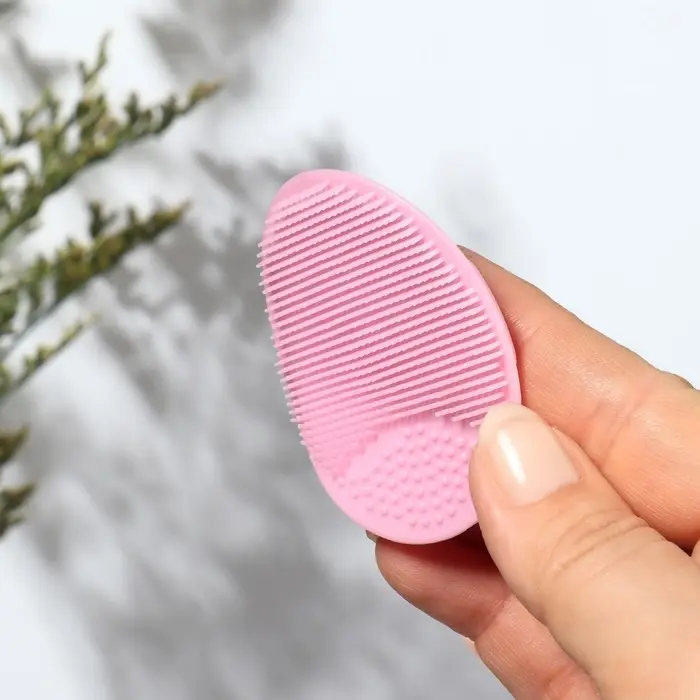 Щётка для умывания «Овал» на присоске, 6.3×5 см, МИКС