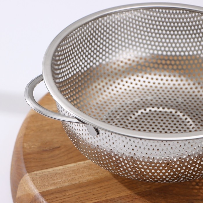 Дуршлаг из нержавеющей стали «Марко», d=19 см, две ручки, цвет хромированный Дуршлаг из нержавеющей стали «Марко», d=19 см, две ручки, цвет хромированный