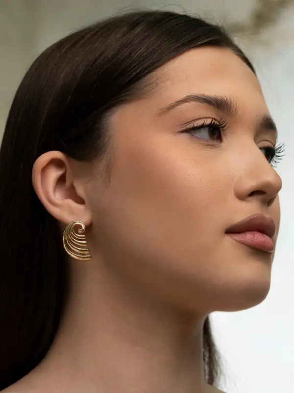 Серьги металл &laquo;Волна&raquo;, цвет золото