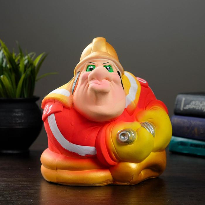 Копилка Копилка "Пожарный" 14х18х18см