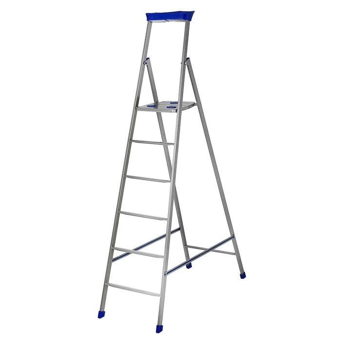 Стремянка Nika СП6, профиль 30х15 мм,1290  мм, 6 ступеней Стремянка Nika СП6, профиль 30х15 мм,1290  мм, 6 ступеней