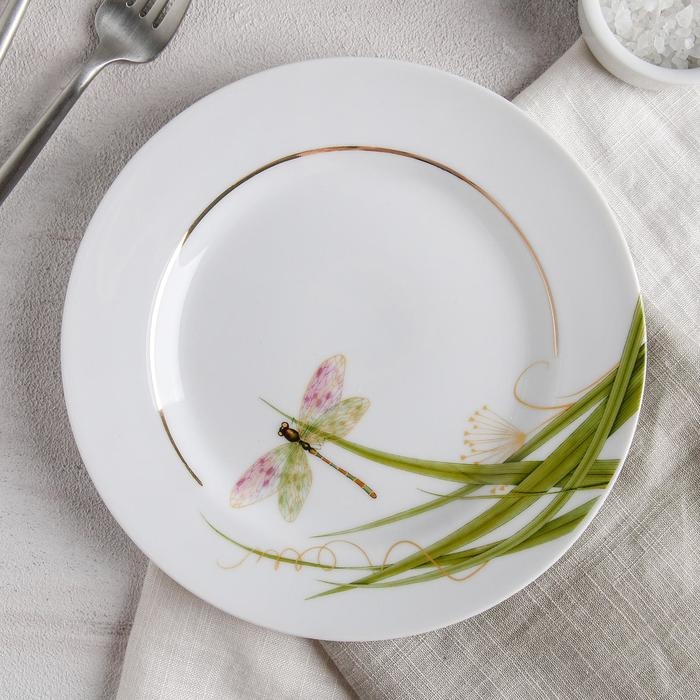 Тарелка фарфоровая «Стрекоза», d=20 см, белая Тарелка фарфоровая «Стрекоза», d=20 см, белая