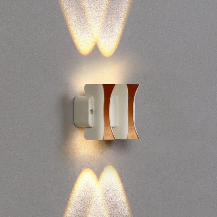 Светильник фасадный «Элегант», FSD-043, 4 Вт, 3000К, 2 луча, IP65, 220 В, пластик, белый Светильник фасадный «Элегант», FSD-043, 4 Вт, 3000К, 2 луча, IP65, 220 В, пластик, белый