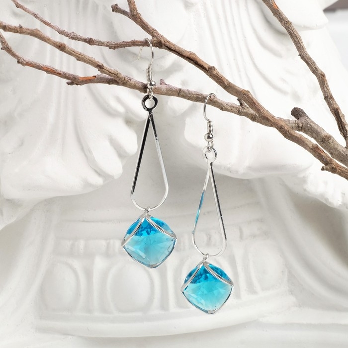 Серьги висячие со стразами «Капля с ромбом», цвет голубой в серебре, 7,2 см Серьги висячие со стразами «Капля с ромбом», цвет голубой в серебре, 7,2 см