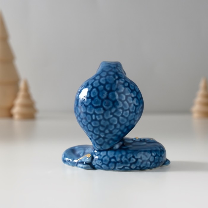 Сувенир керамика Сувенир керамика "Синяя кобра с горкой монет" с золотом 4,5х8х7,5 см