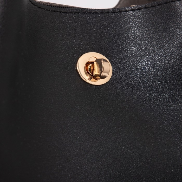 Сумка кросс-боди на застёжке, цвет чёрный Сумка кросс-боди на застёжке, цвет чёрный