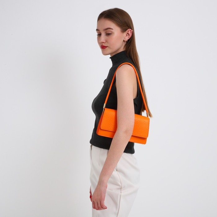 Сумка-багет на клапане, цвет оранжевый Сумка-багет на клапане, цвет оранжевый