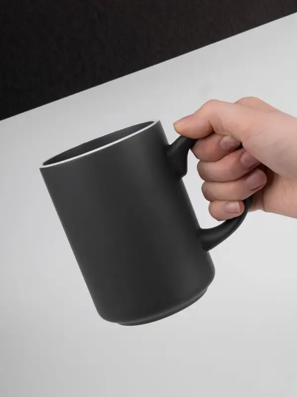 Кружка Mugful, темно-серая (графитовая) Кружка Mugful, темно-серая (графитовая)