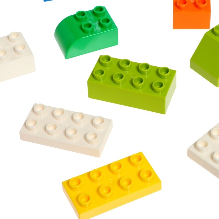 Игровой набор «Стол со стульчиком», конструктор, 60 деталей Игровой набор «Стол со стульчиком», конструктор, 60 деталей