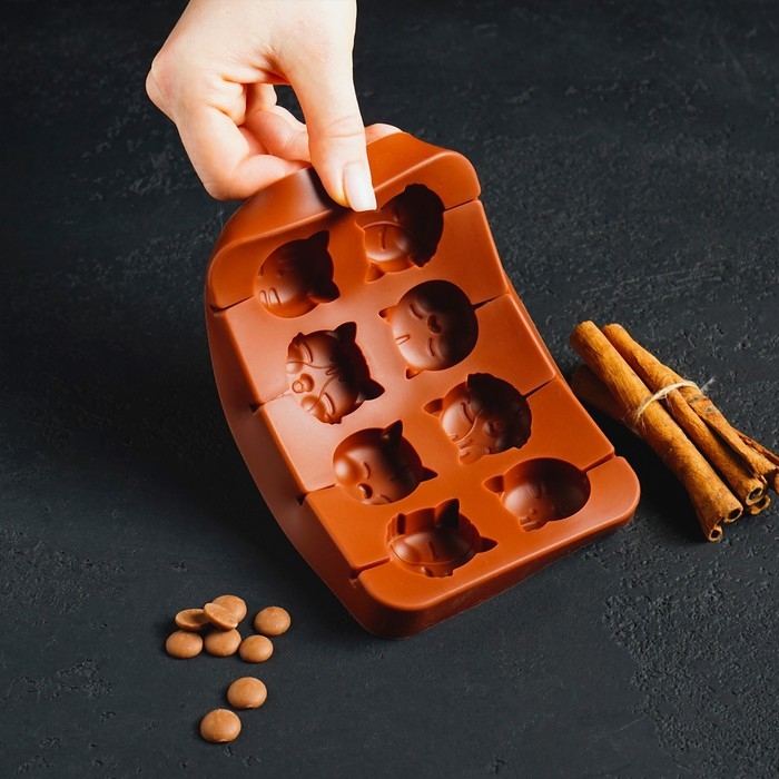 Форма для леденцов «Котики», силикон, 16,5×11×1,7 см, 8 ячеек, с палочками, цвет коричневый Форма для леденцов «Котики», силикон, 16,5×11×1,7 см, 8 ячеек, с палочками, цвет коричневый