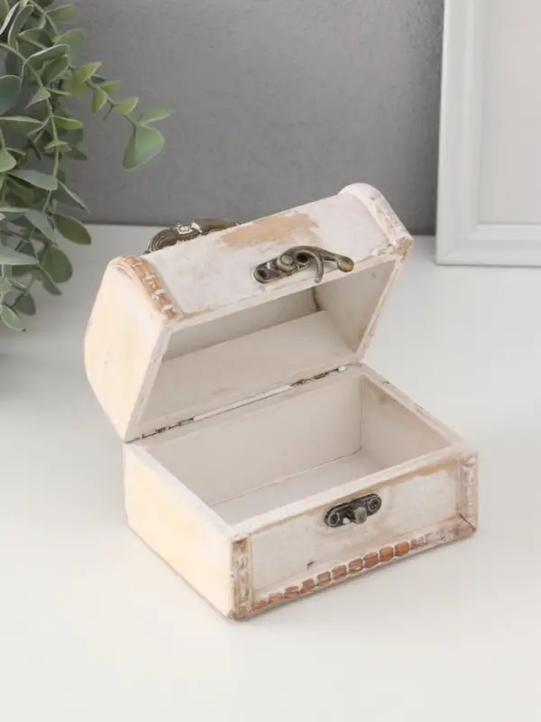 Шкатулка для украшений &laquo;Сундучок. Состаренная белая&raquo;, дерево, 8.5&times;12&times;8.5 см