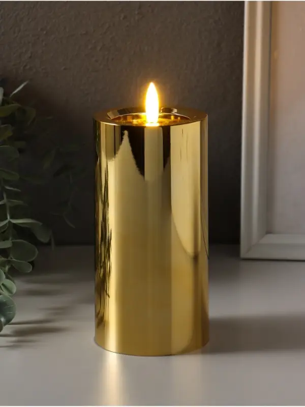 Светодиодная свеча LED - ночник RISALUX &laquo;Столбик. Глянец&raquo;, от батареек 3&times;АА, золото, мерцающая 7.5&times;7.5&times;17 см
