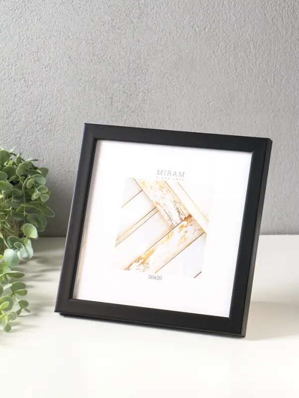 Фоторамка для фото 20&times;20 см &laquo;МИРАМ&raquo;, пластик, чёрный, (пластиковый экран)