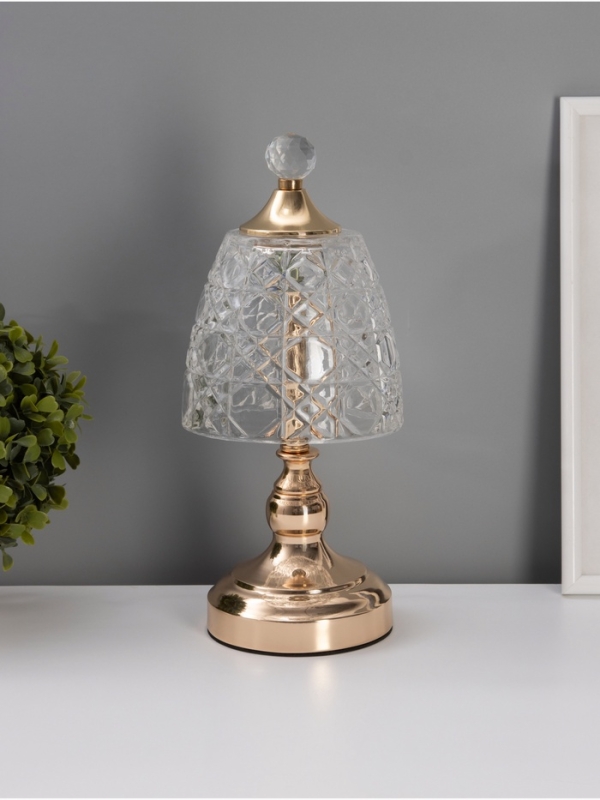 Лампа настольная «Элли» LED 10Вт золото 13,5х13,5х31см Лампа настольная «Элли» LED 10Вт золото 13,5х13,5х31см