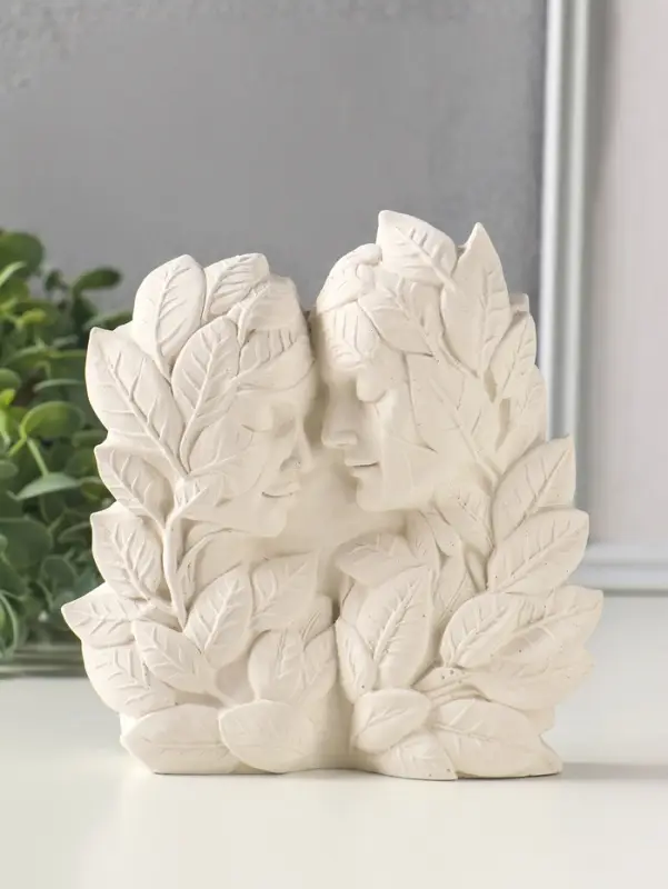 Фигурка &laquo;Чувства&raquo;, 14&times;13&times;3 см, гипс