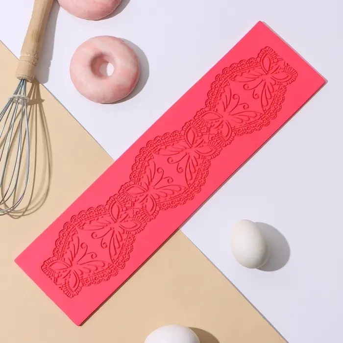 Коврик для айсинга Доляна «Бабочки», силикон, 39×10×0,5 см, цвет МИКС Коврик для айсинга Доляна «Бабочки», силикон, 39×10×0,5 см, цвет МИКС