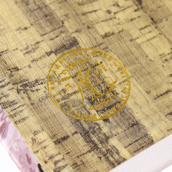 Сейф-книга дерево кожзам Сейф-книга дерево кожзам "Бабочки и астры" 21х13х5 см