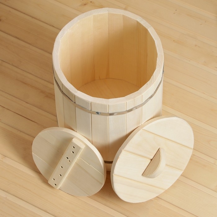 Кадка с гнётом, липа, 20 литров Кадка с гнётом, липа, 20 литров