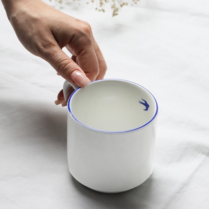 Кружка белая керамическая «Ласточка», 300 мл Кружка белая керамическая «Ласточка», 300 мл