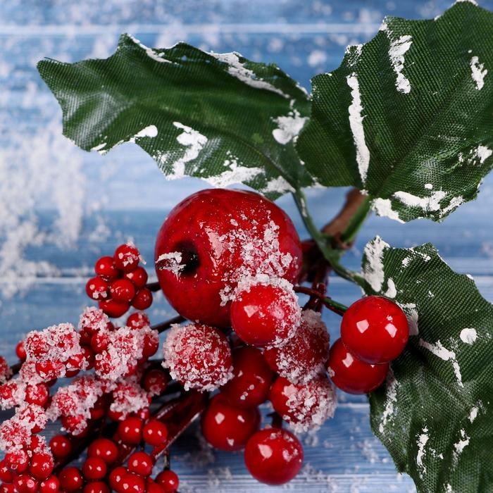 Декор Декор "Зимнее очарование" яблоко ягоды зелень на ветке, 25 см