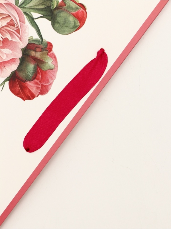 Пакет подарочный вертикальный "Поздравляю", 26 × 32 × 12 см