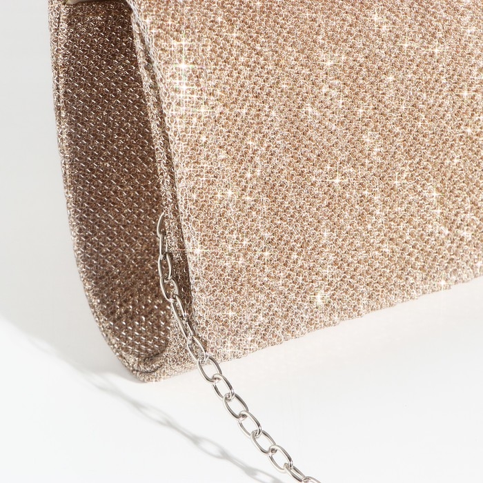 Клатч на магните, длинная цепочка, цвет золотистый Клатч на магните, длинная цепочка, цвет золотистый