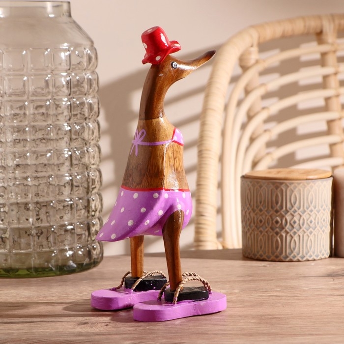 Сувенир дерево Сувенир дерево "Утка в лиловом купальнике и сланцах" 13х9х27 см