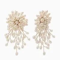 Серьги жемчуг "Россыпь в цветке", цвет белый в золоте Серьги жемчуг "Россыпь в цветке", цвет белый в золоте