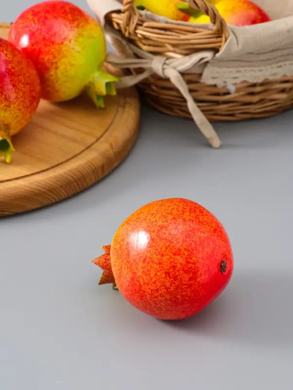 Муляж "Гранат" 10 см, жёлто-красный