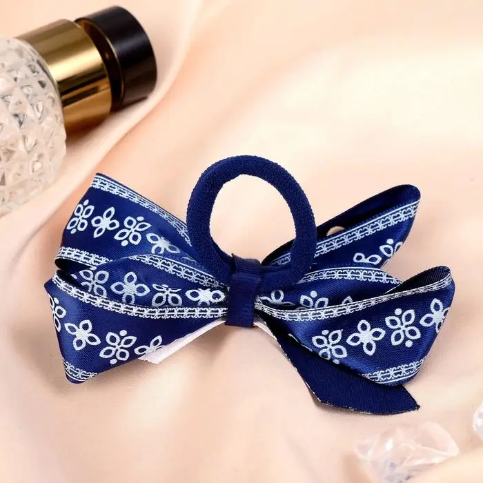 Резинка для волос «Школьница», бант цветочный орнамент, 8 см, бело-синяя