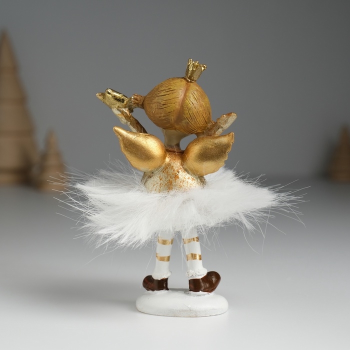 Сувенир полистоун Сувенир полистоун "Ангелочек фея в золотистом платье со звёздочкой в руках" 5,5х5х10,5 см
