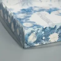 Коробка для кондитерских изделий с пластиковой крышкой «Волшебных праздников», 15 х 15 х 3 см