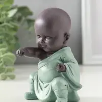 Сувенир полистоун "Маленький будда - кунг-фу" зелёно-коричневый 6,8х7,5х11 см