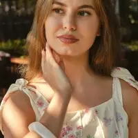 Браслет на руку широкий акриловый, цвет белый