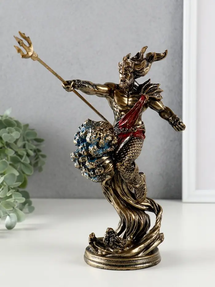 Сувенир полистоун "Посейдон с трезубцем" 11х11х21,5 см Сувенир полистоун "Посейдон с трезубцем" 11х11х21,5 см