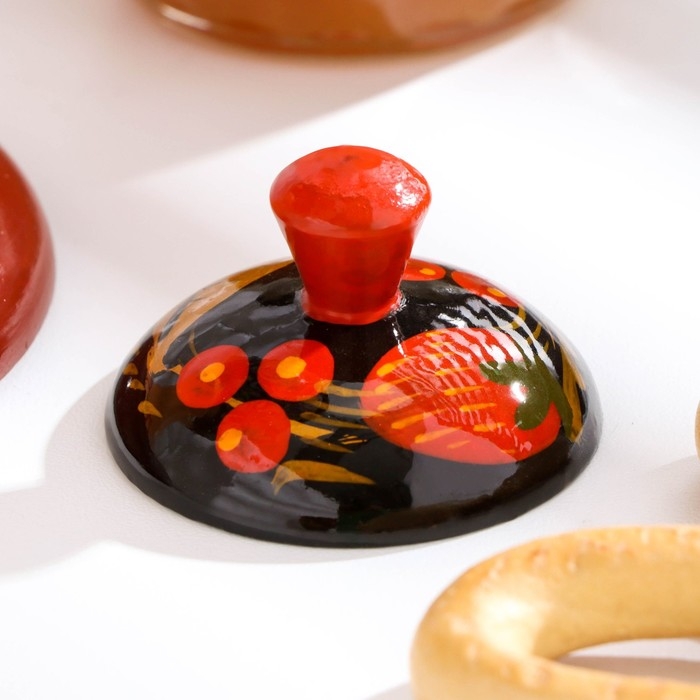 Солонка «Ягодка», с крышкой, 8,5×6 см, хохлома Солонка «Ягодка», с крышкой, 8,5×6 см, хохлома