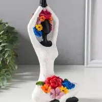 Сувенир полистоун "Девушка-йогиня, с цветами" чёрный 12,5х10,5х22,5 см