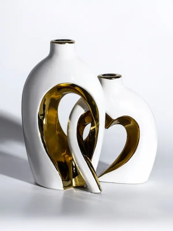 Ваза керамика настольная Ваза керамика настольная "Лари" (набор 2 шт) h=26х23, d=4 см, белый