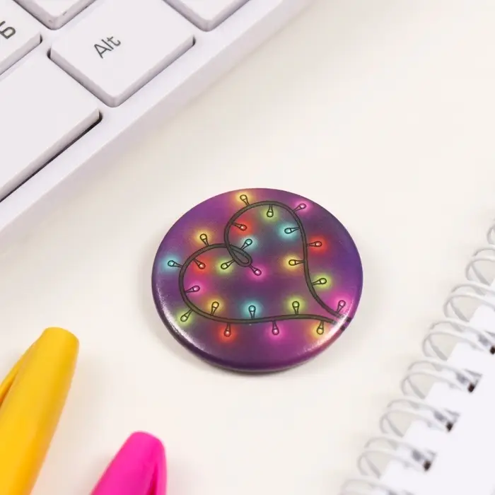 Значок закатной d=35 мм Значок закатной d=35 мм "Гирлянда" 6,5х6,5 см