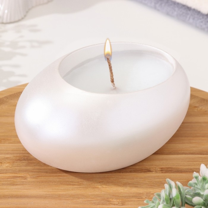 Свеча  Свеча "Капля" в подсвечнике из гипса,14,5х10х6,5см,белый перламутр