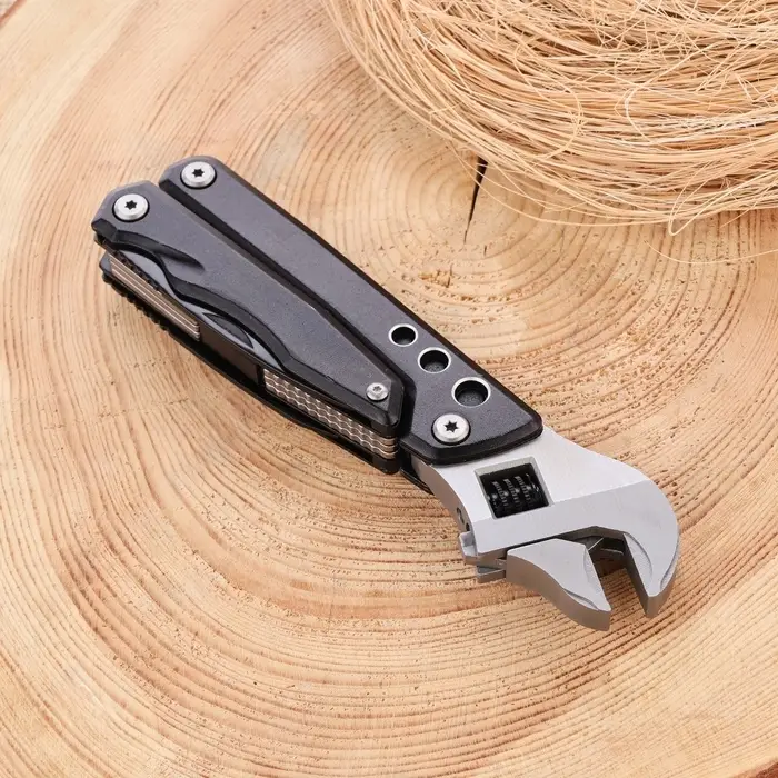 Мультитул многофункциональный с разводным ключом