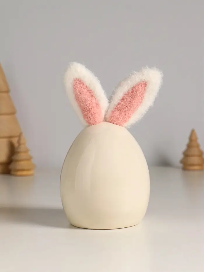 Сувенир керамика, текстиль "Зайчик в форме яйца" белый 7,2х7,2х12,5 см Сувенир керамика, текстиль "Зайчик в форме яйца" белый 7,2х7,2х12,5 см